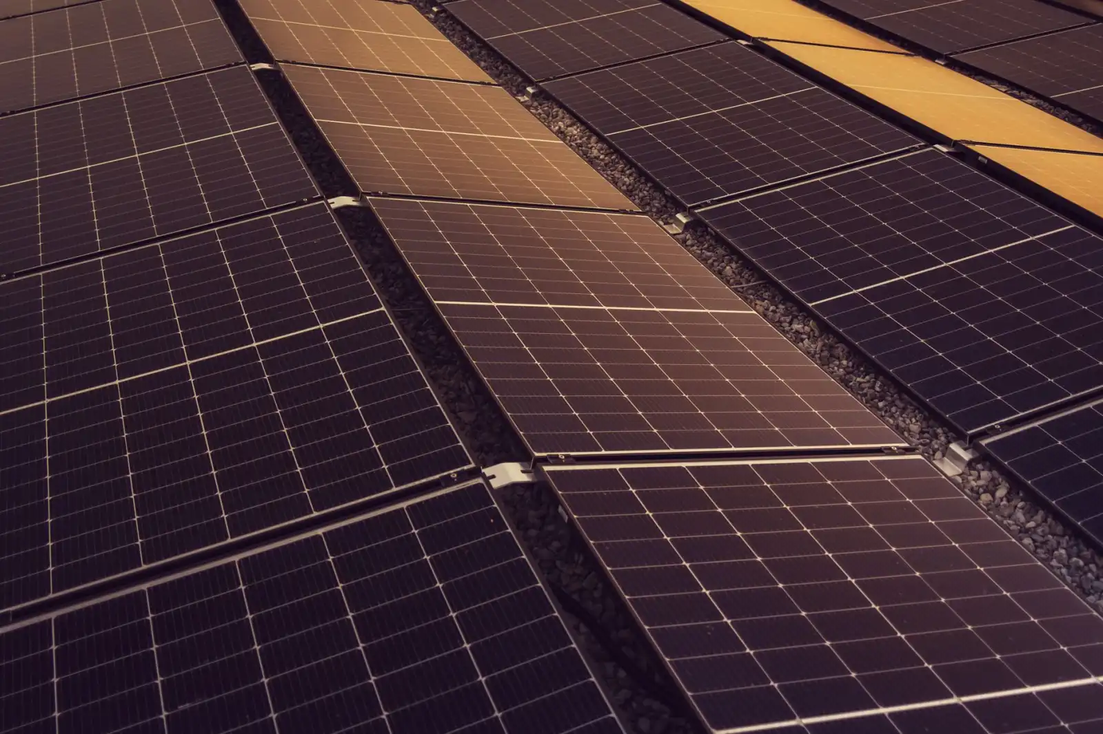 触屏手套导电纱线技术解析：从针织工艺到触控灵敏度的性能优化